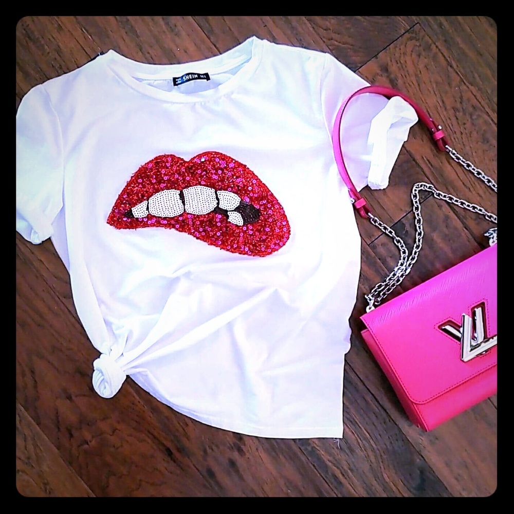 Sequin biting lips t shirt